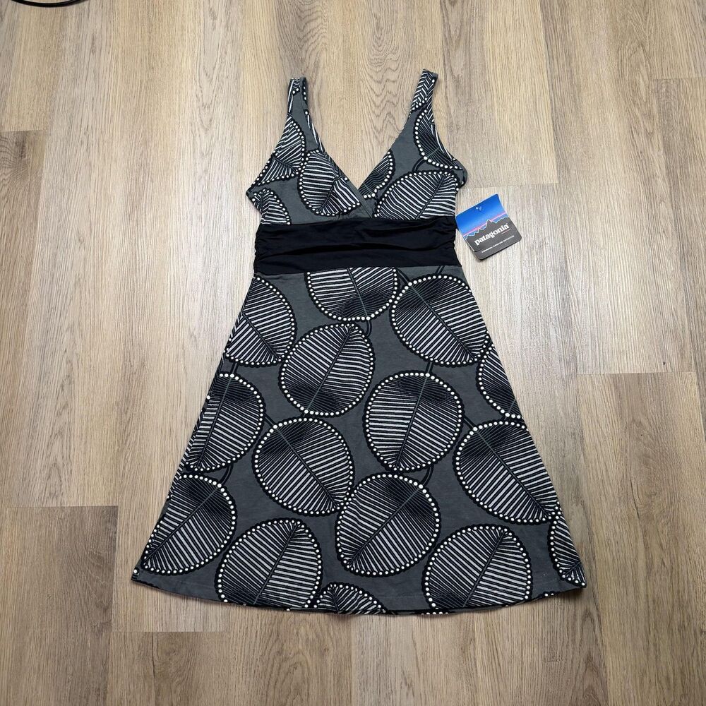 Patagonia Dress Womens Medium Gray Geometric Leaf Sundress Organic Cotton NWT